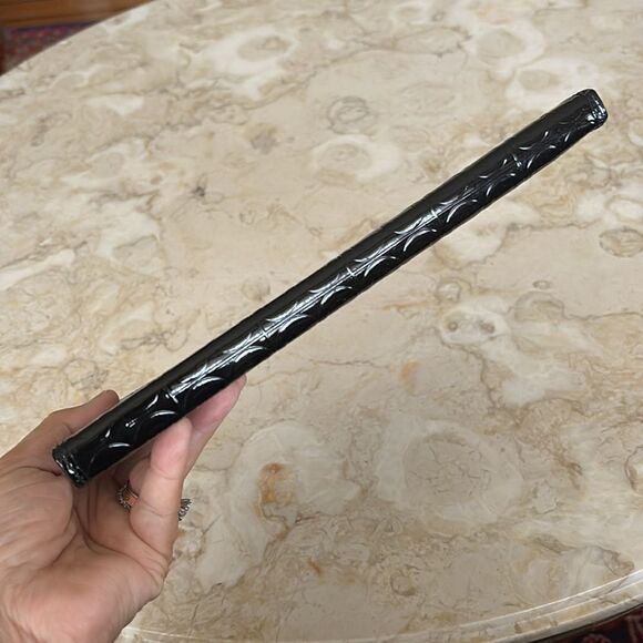 Coach Julia Op Art C Monogram iPad 2 Case - Black Patent Leather Mint Condition - Picture 9 of 11